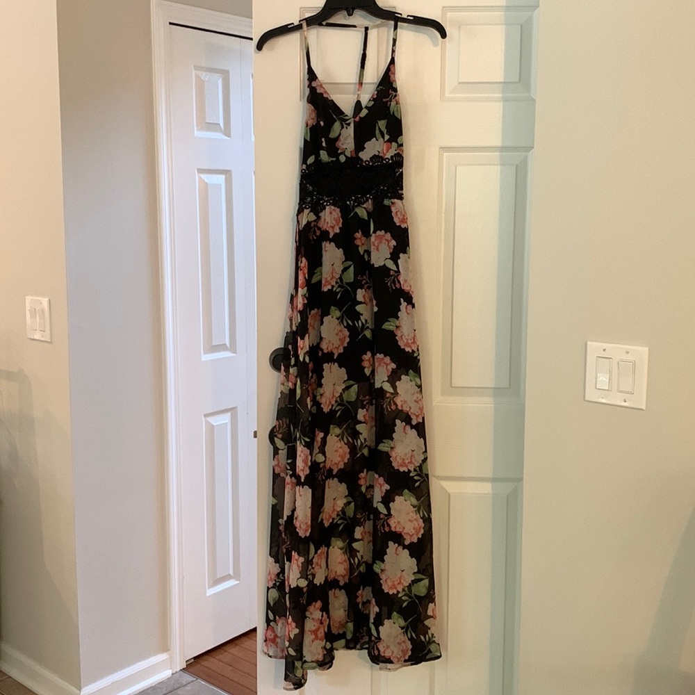 Lulus XS maxi dress